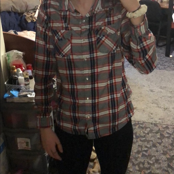 Red women’s plaid shirt - Picture 4 of 4